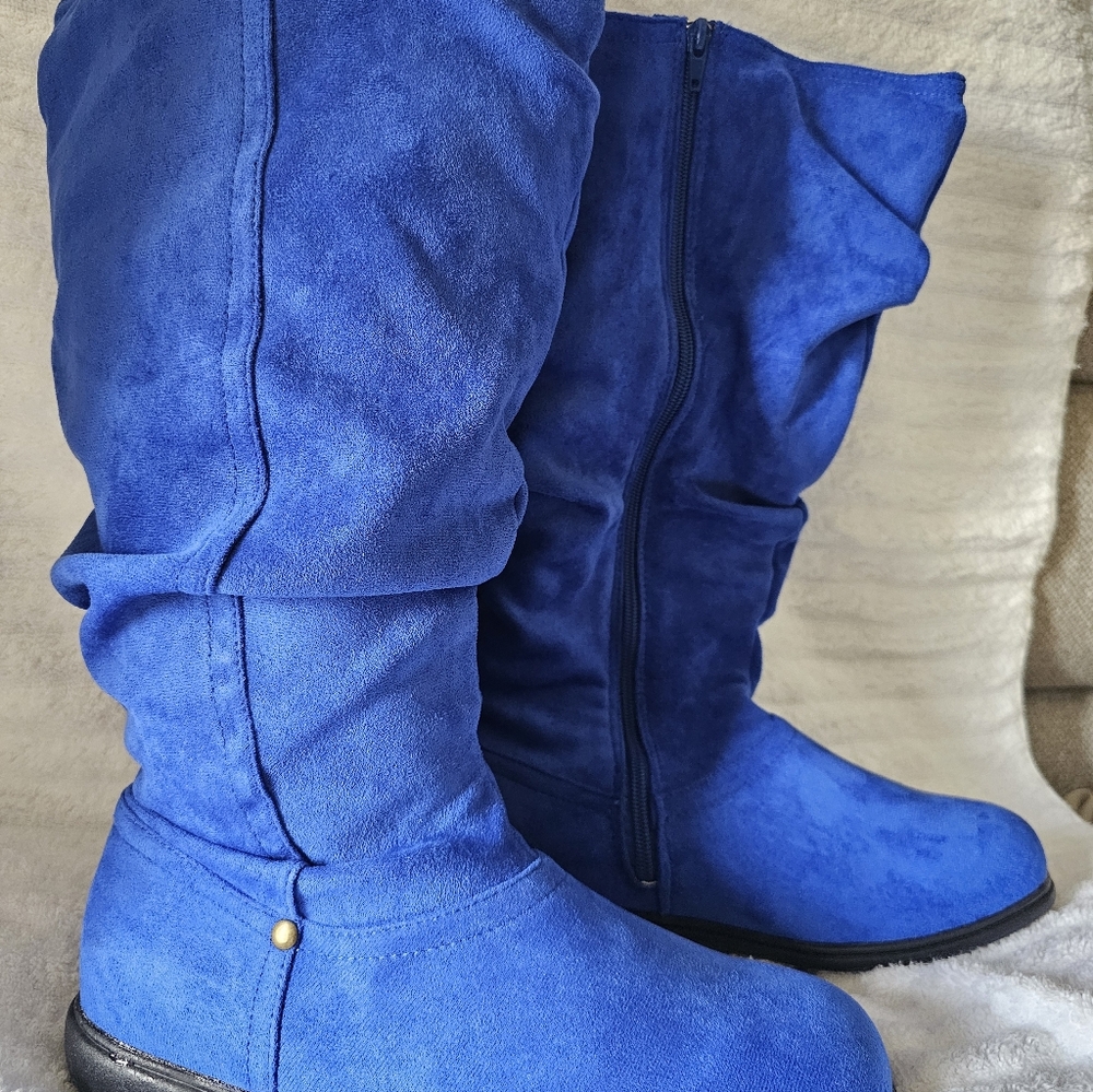 Boots - Picture 4 of 5
